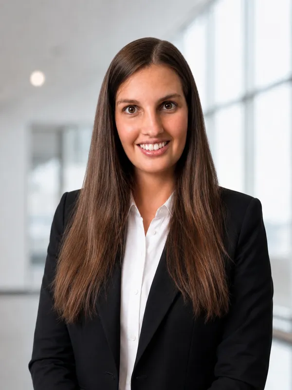 Carina Polster, Diplomjuristin
